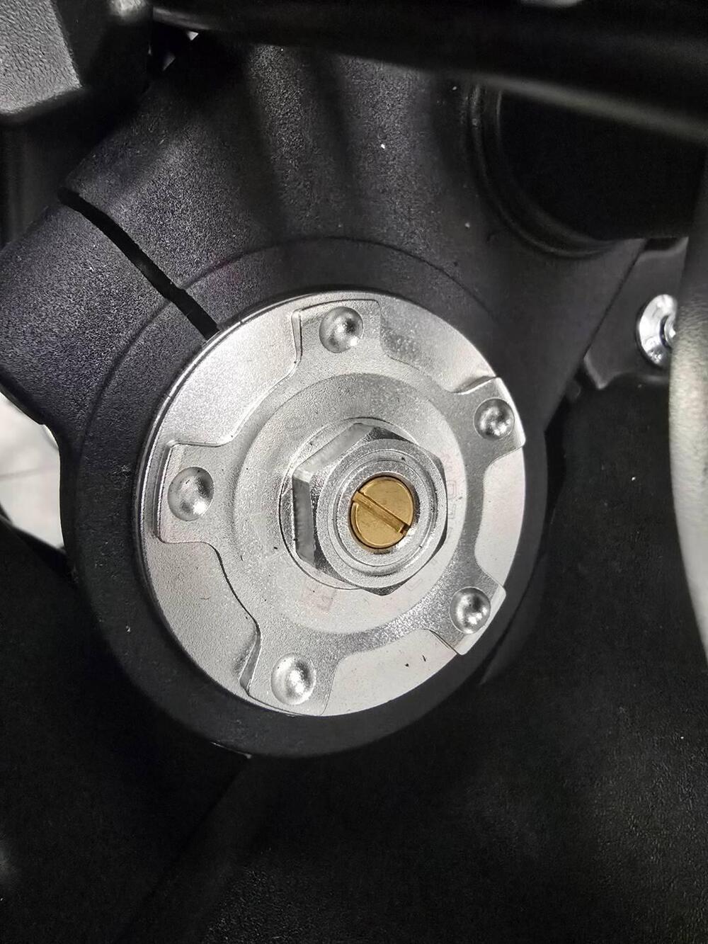 Cyclone RX600 (2025 - 26) (9)