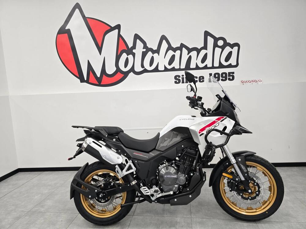 Cyclone RX600 (2025 - 26) (4)