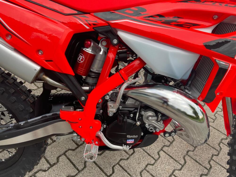 Betamotor RR X-PRO 125 2T Enduro (2026) (8)