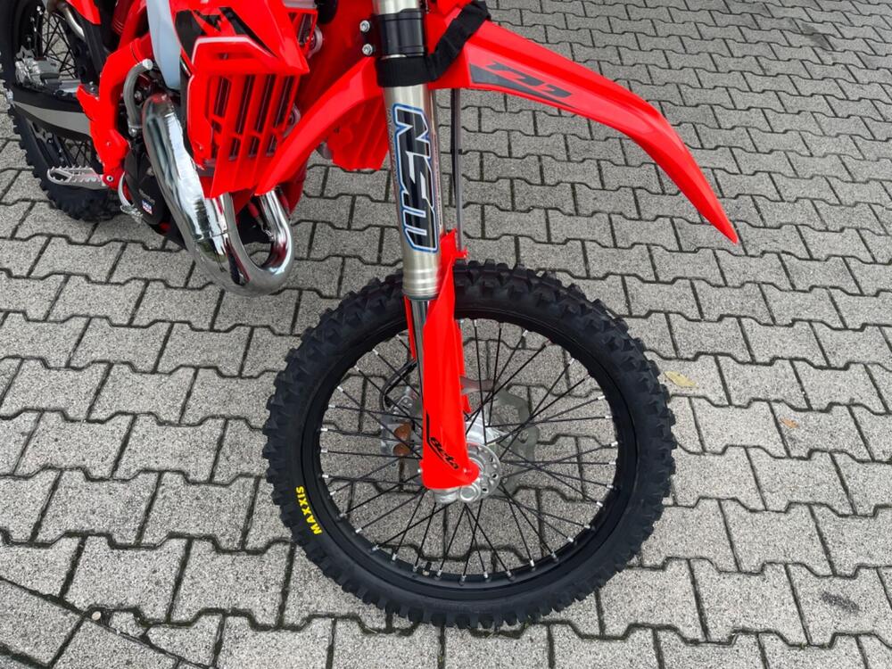 Betamotor RR X-PRO 125 2T Enduro (2026) (9)