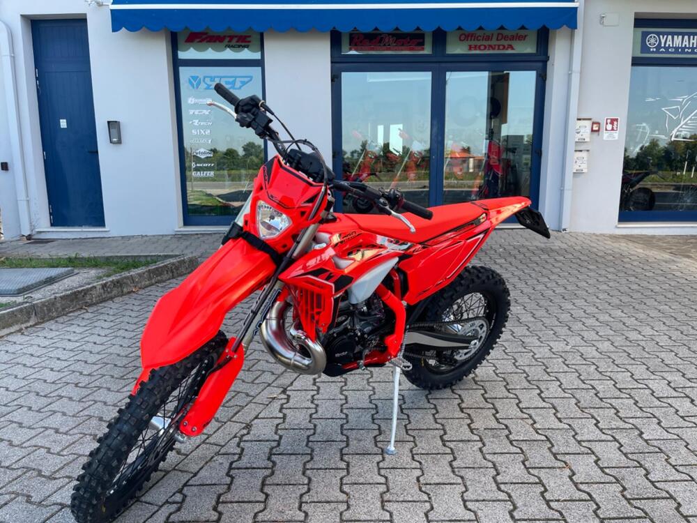 Betamotor RR X-PRO 300 2T Enduro (2026) (2)