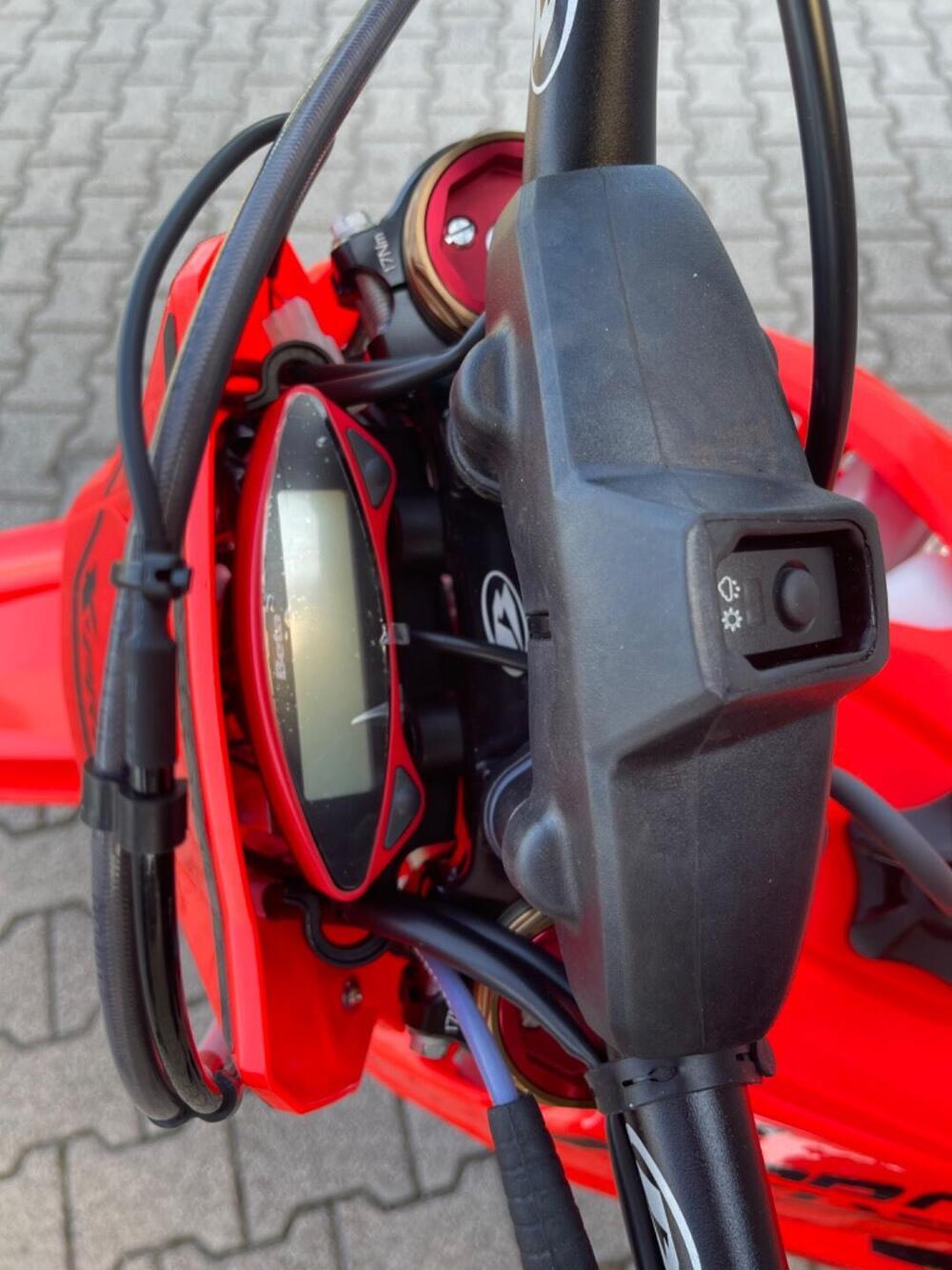 Betamotor RR X-PRO 300 2T Enduro (2026) (4)