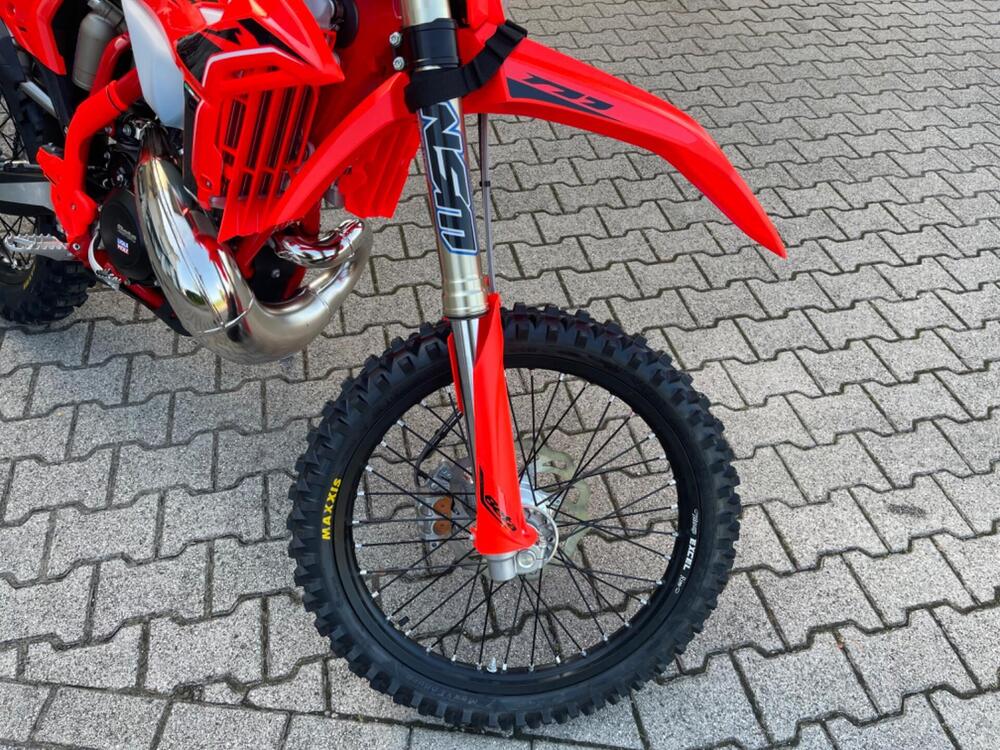 Betamotor RR X-PRO 300 2T Enduro (2026) (10)