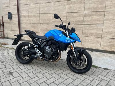 Suzuki GSX-8S (2025) usata