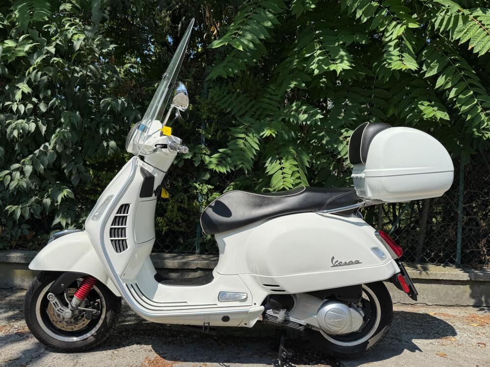 Vespa GTS 300 Super ABS (2014 - 16) (5)