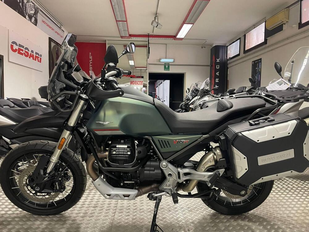 Moto Guzzi V85 TT (2021 - 23)