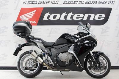 Honda VFR 1200 F ABS (2009 - 16) usata