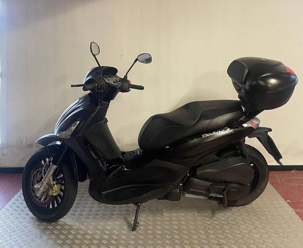 Piaggio Beverly 300 i.e. (2010 - 16) (2)
