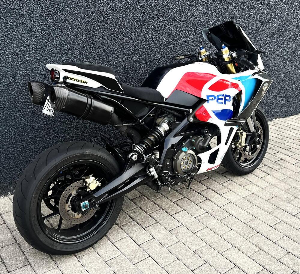 Aprilia Dorsoduro 750 (2009 - 14) (5)