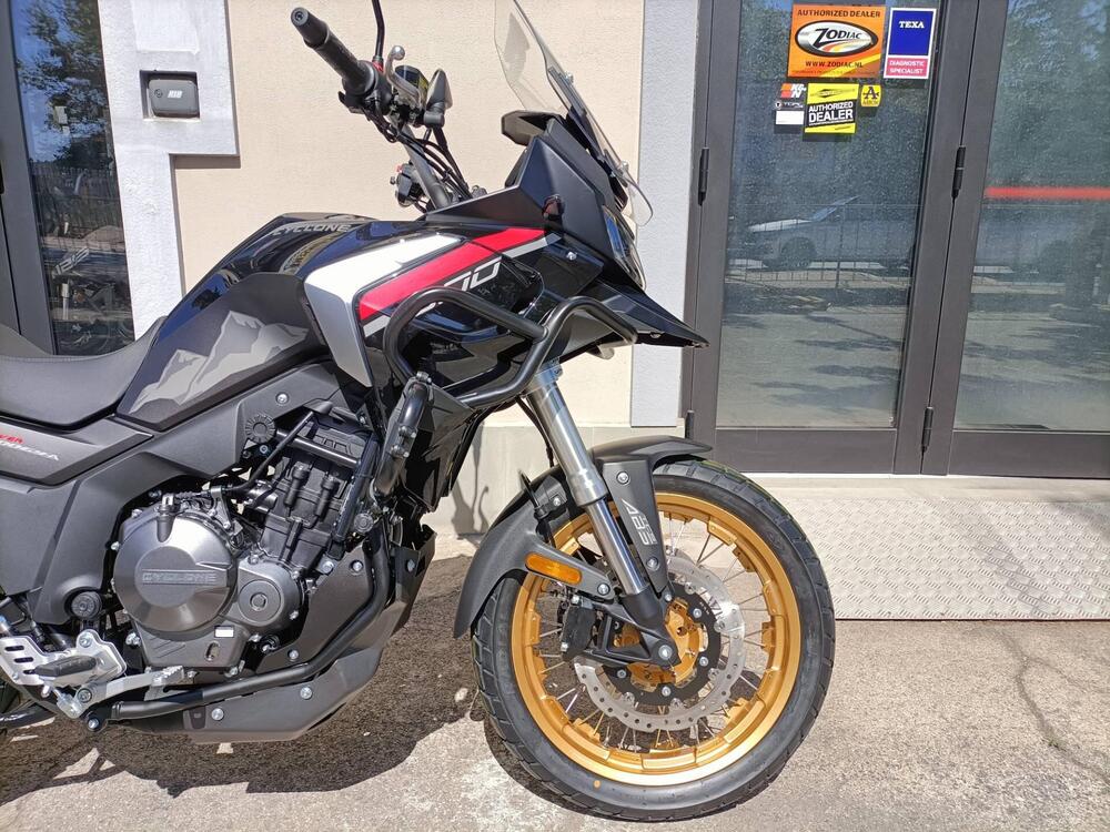 Cyclone RX600 (2025 - 26) (3)