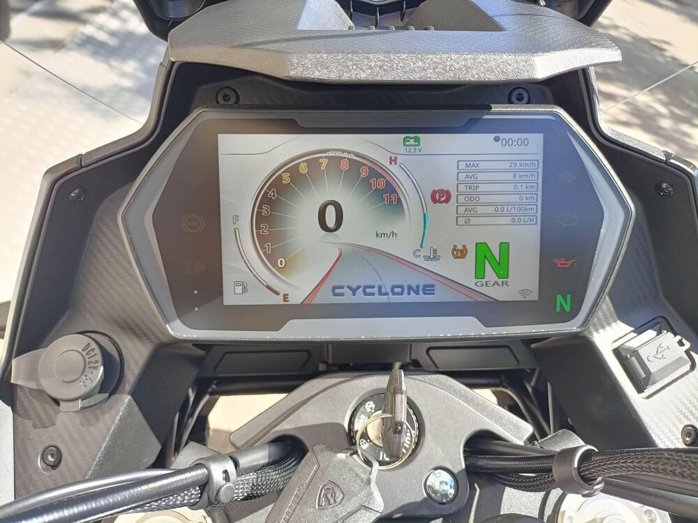 Cyclone RX600 (2025 - 26) (9)