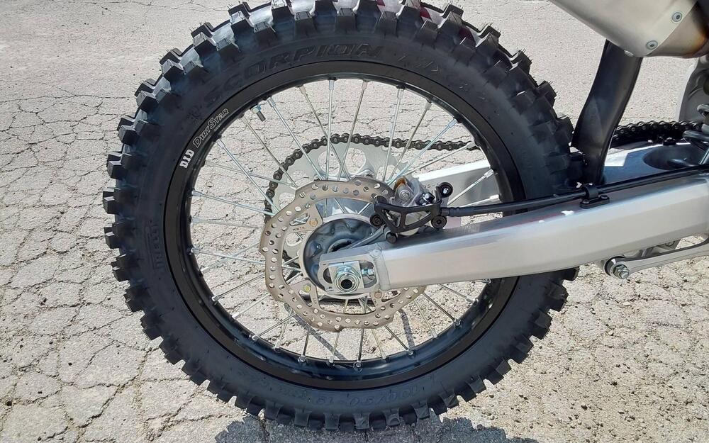 Honda CRF 250 R (2026) (2)