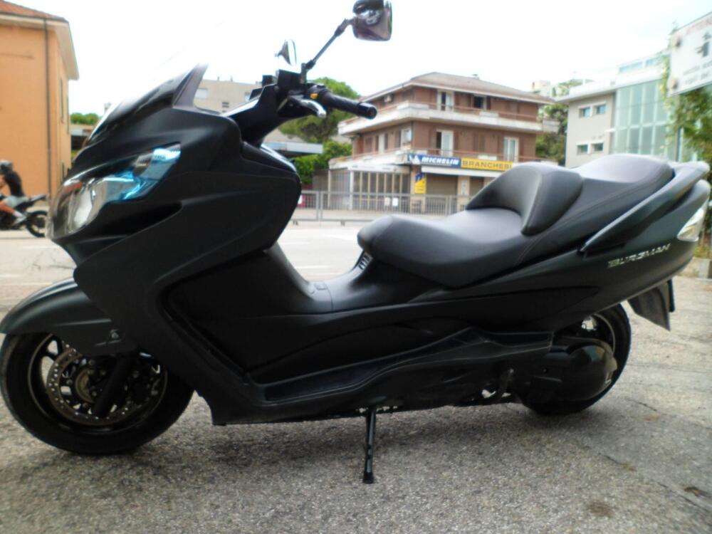 Suzuki Burgman AN 400 Lux ABS (2012 - 17) (4)
