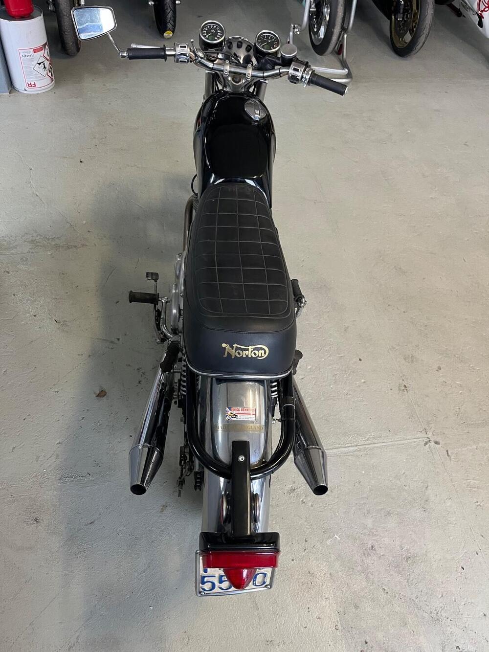 Norton Commando 750 (3)