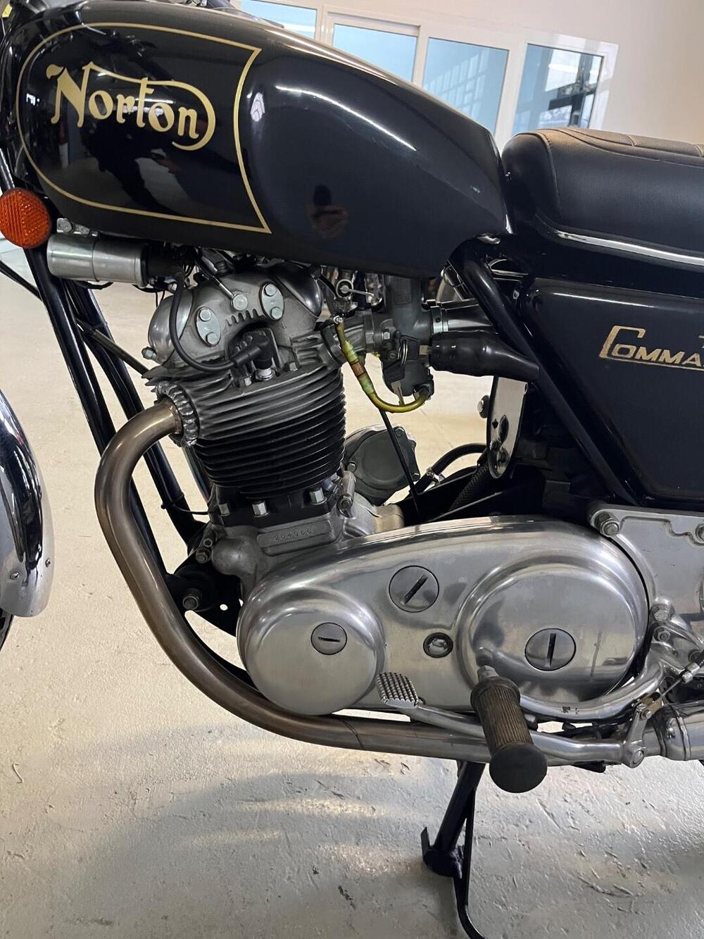 Norton Commando 750 (4)