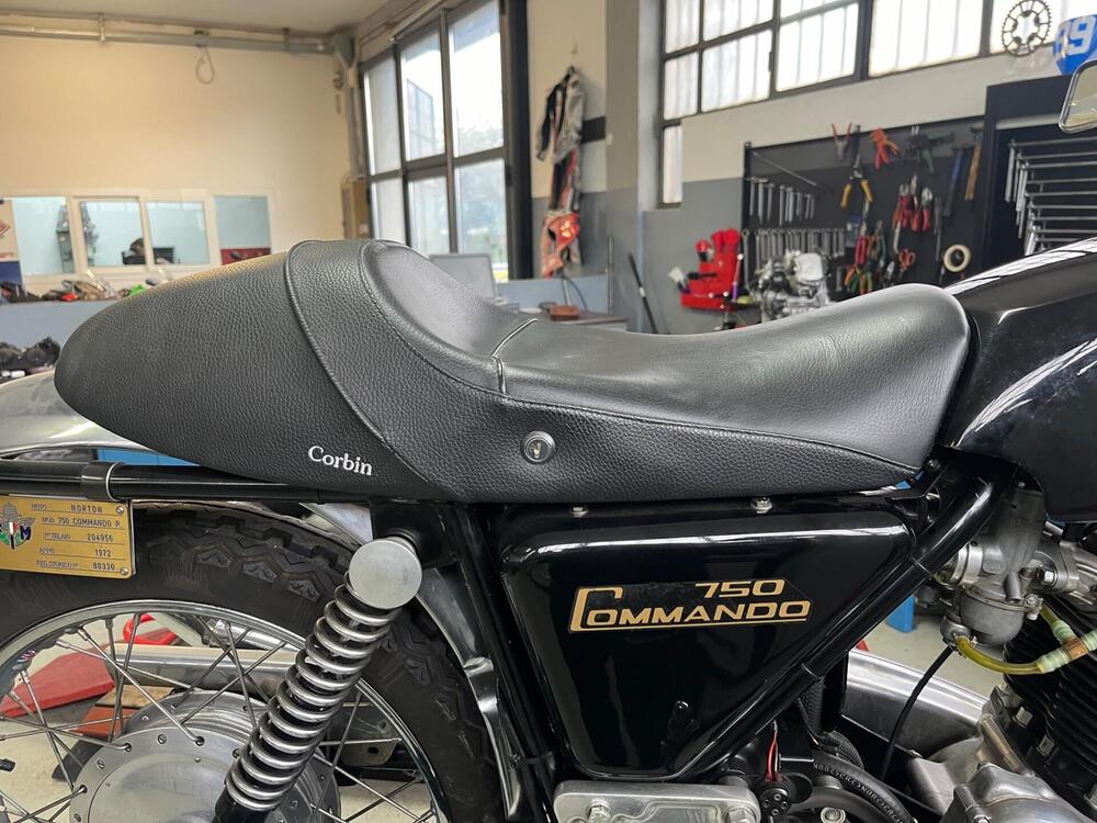 Norton Commando 750 (7)