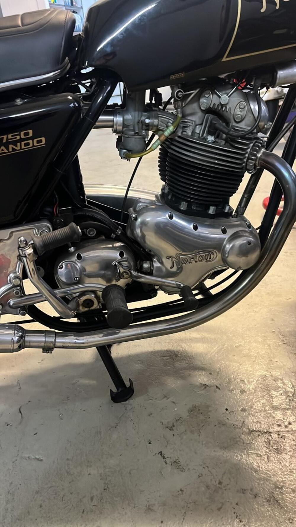 Norton Commando 750 (10)