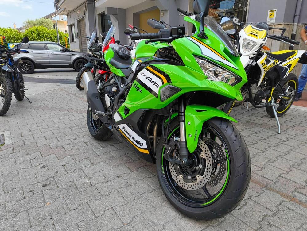 Kawasaki Ninja ZX-4RR (2024 - 26) (2)