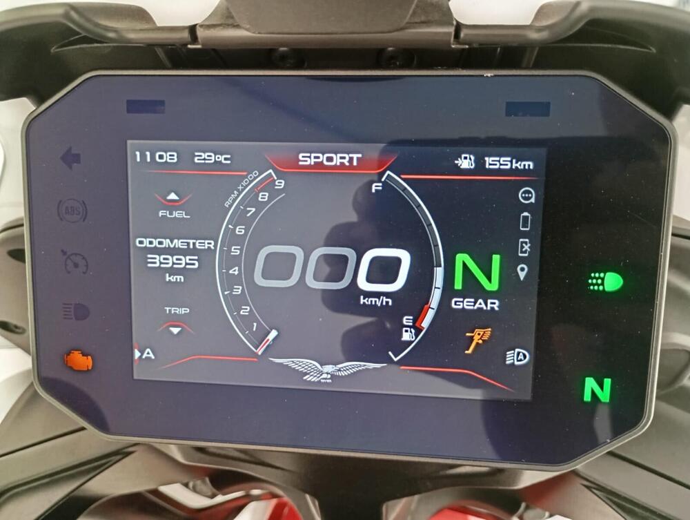 Moto Guzzi V85 TT (2024 - 26) (9)