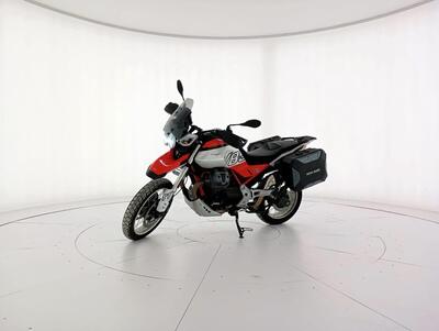 Moto Guzzi V85 TT (2024 - 25) usata