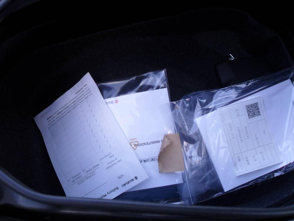 Suzuki Burgman 400 (2025 - 26) (13)