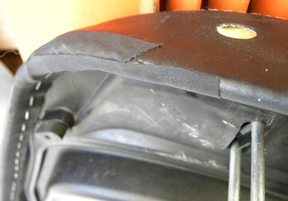 Sella Yamaha X-Max 250/300i (n. 241), cod: B74-F47 (5)