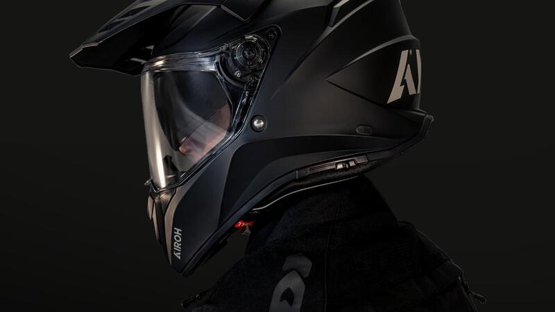 Touring o avventura, citt&agrave; o off road? Airoh Bandit