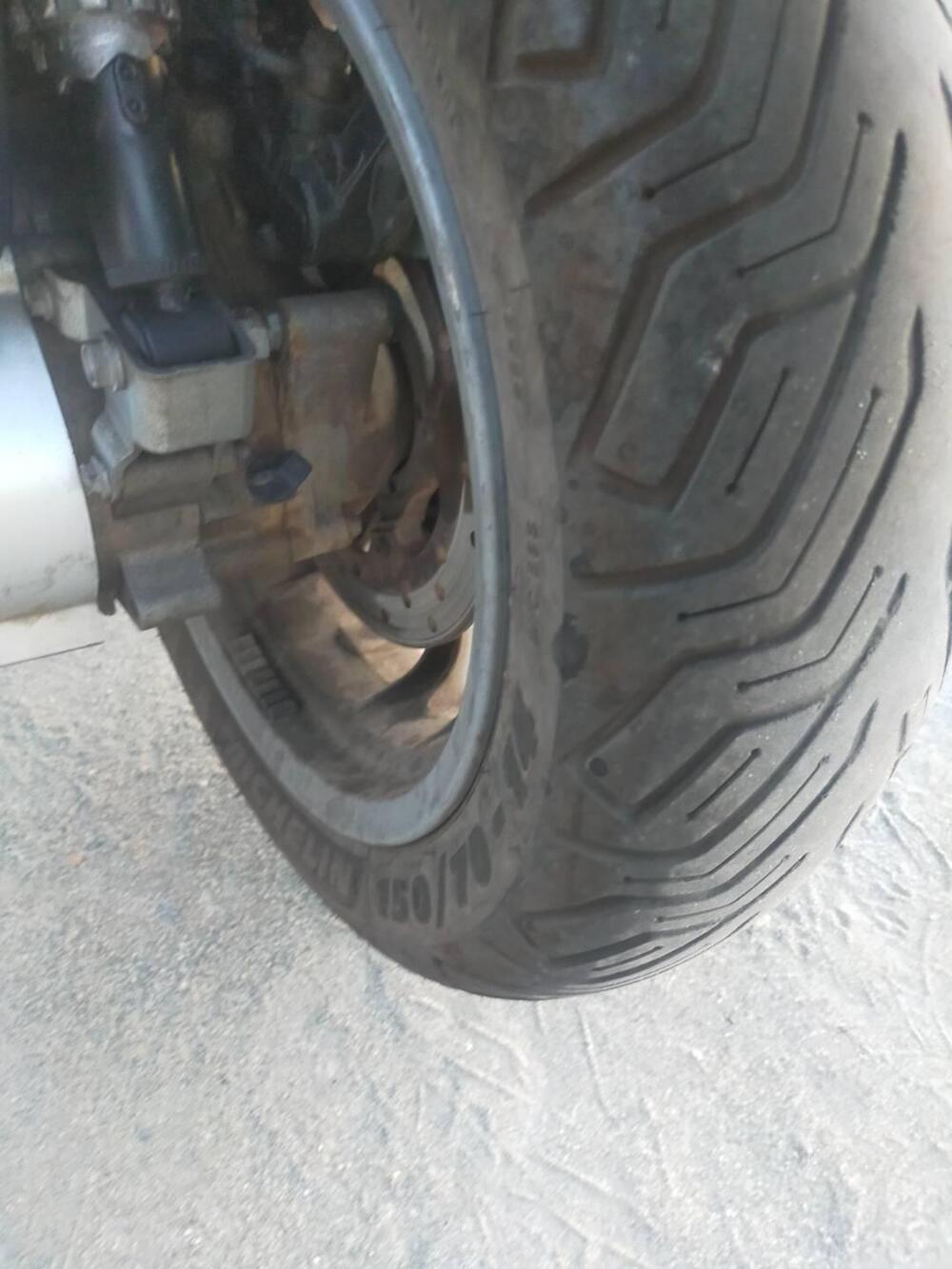 Piaggio Beverly 400 i.e. (2006 - 10) (6)