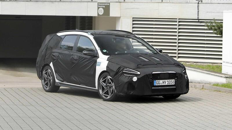 Hyundai i30: in arrivo un terzo restyling per allungare la vita alla compatta termica [Foto Spia]