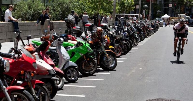 Mercato moto: luglio segna +7,3%, spinto dagli scooter che dominano la ripresa
