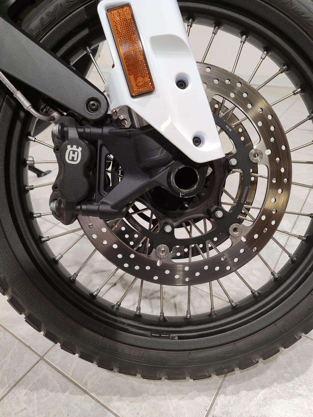 Husqvarna Norden 901 (2022 - 26) (9)