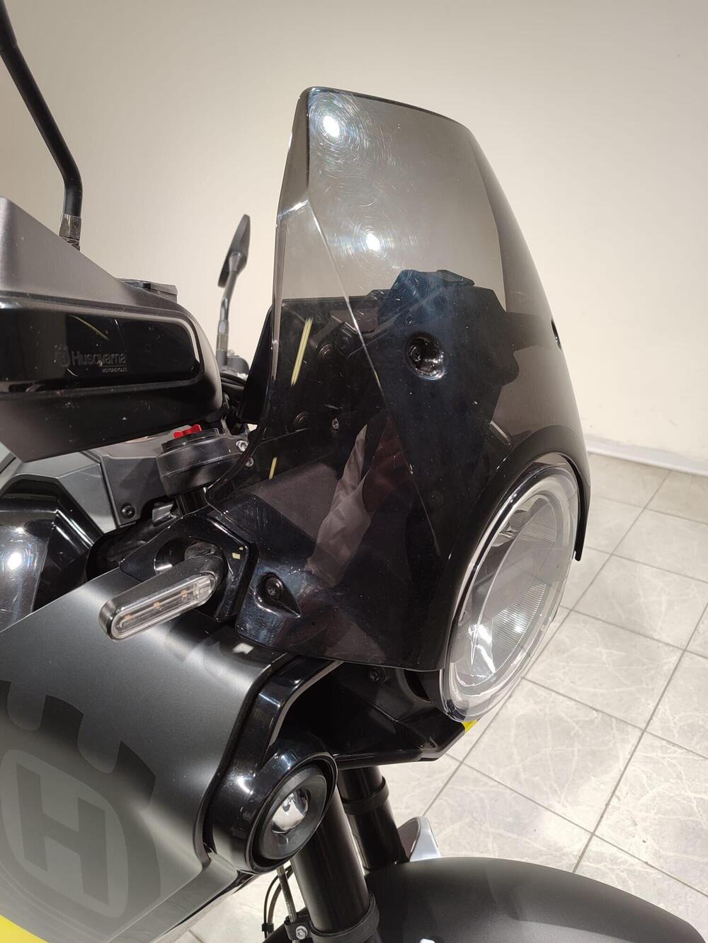 Husqvarna Norden 901 (2022 - 26) (8)