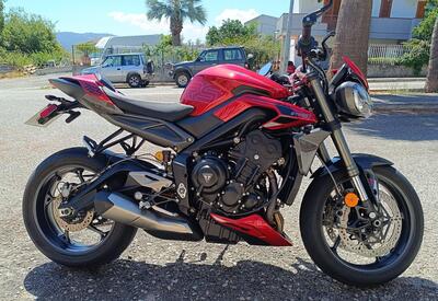 Triumph Street Triple RS (2020 - 22) usata