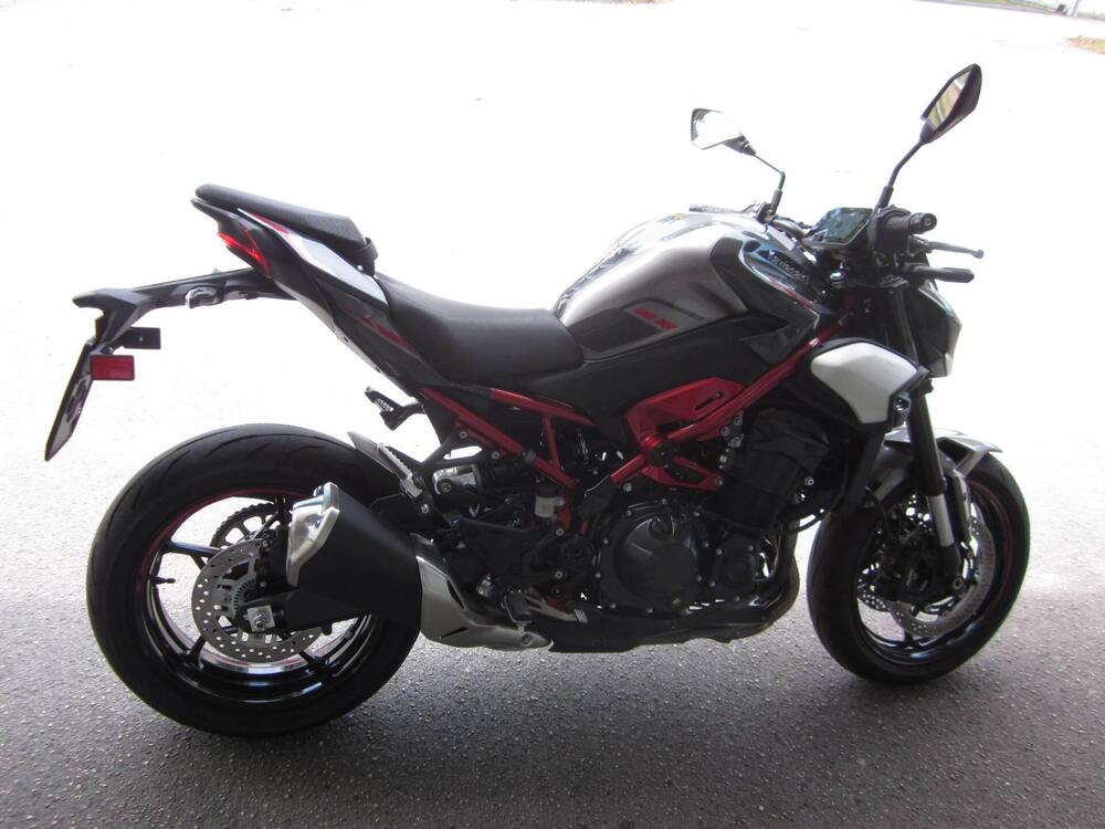 Kawasaki Z 900 (2025 - 26) (3)