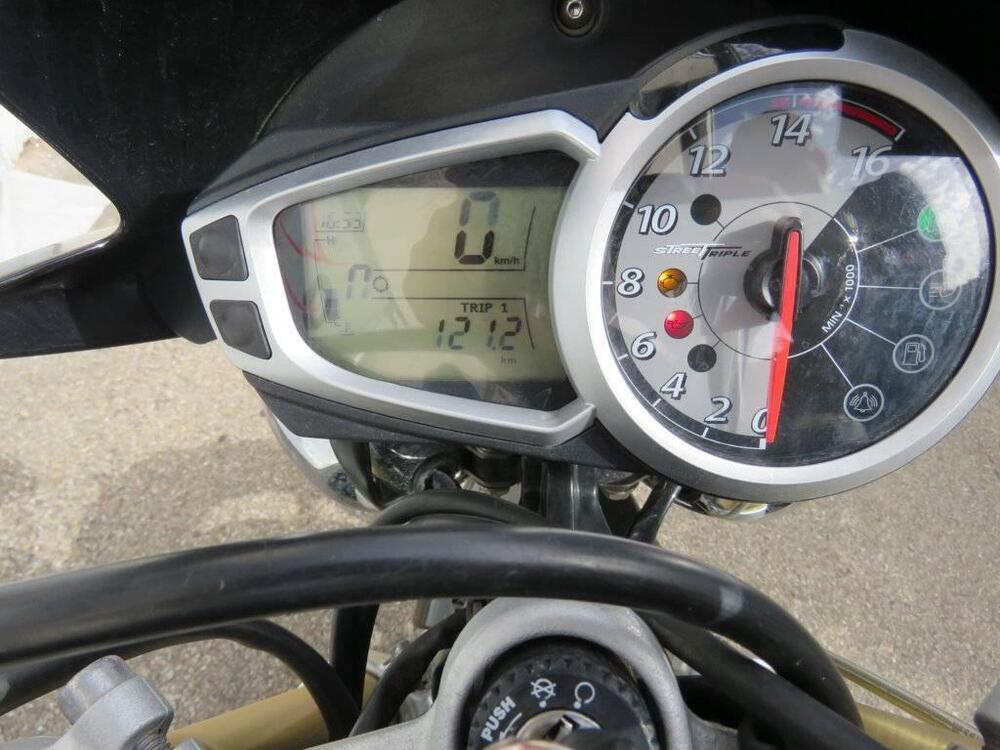 Triumph Street Triple (2007 - 12) (12)