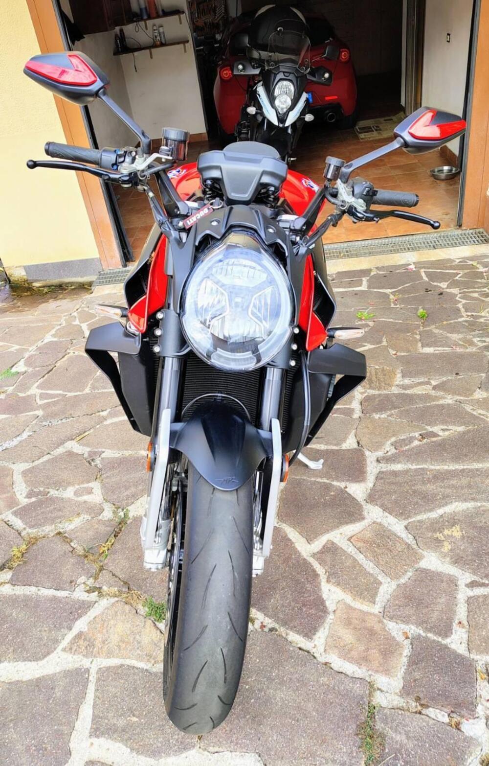 MV Agusta Brutale 1000 RS (2022 - 25) (3)