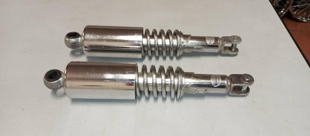 AMMORTIZZATORI POSTERIORI SHOWA 325mm (5)