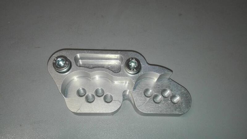 Arretratori pedane originali Suzuki Euro Racing (2)