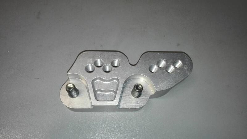 Arretratori pedane originali Suzuki Euro Racing (3)