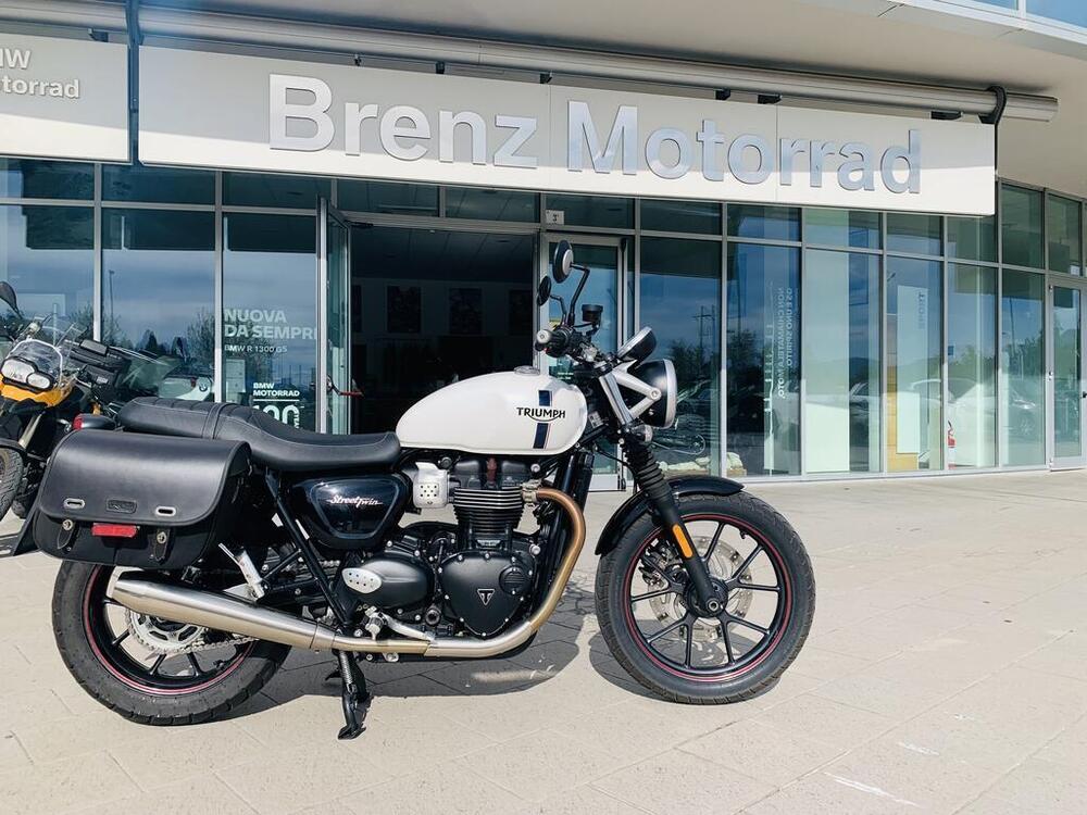 Triumph Street Twin 900 (2017 - 18) (2)