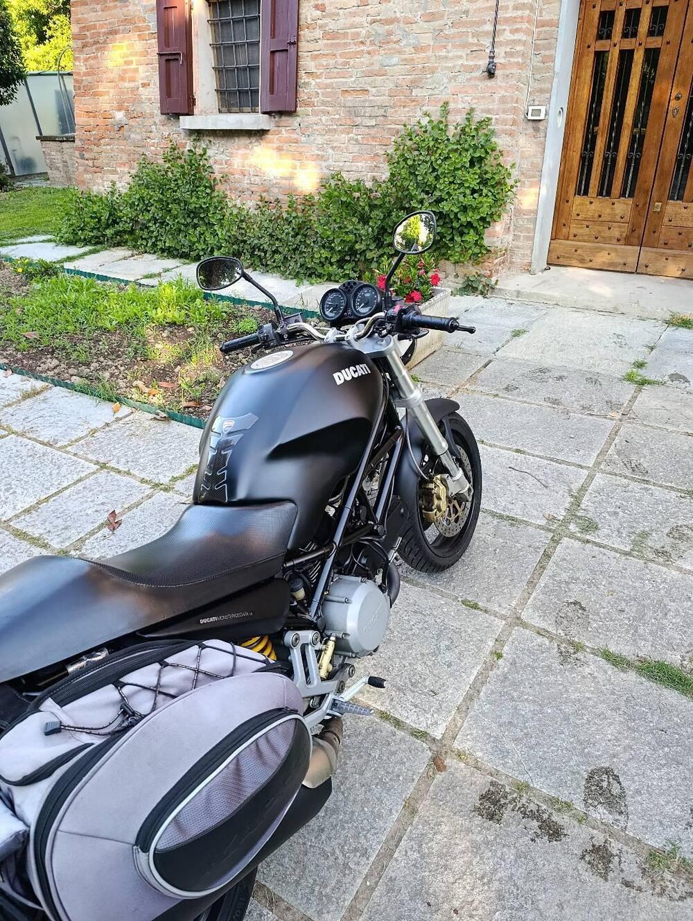 Ducati Monster 620 I.E. Dark (2002) (4)