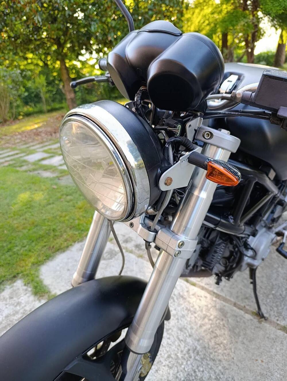 Ducati Monster 620 I.E. Dark (2002) (6)