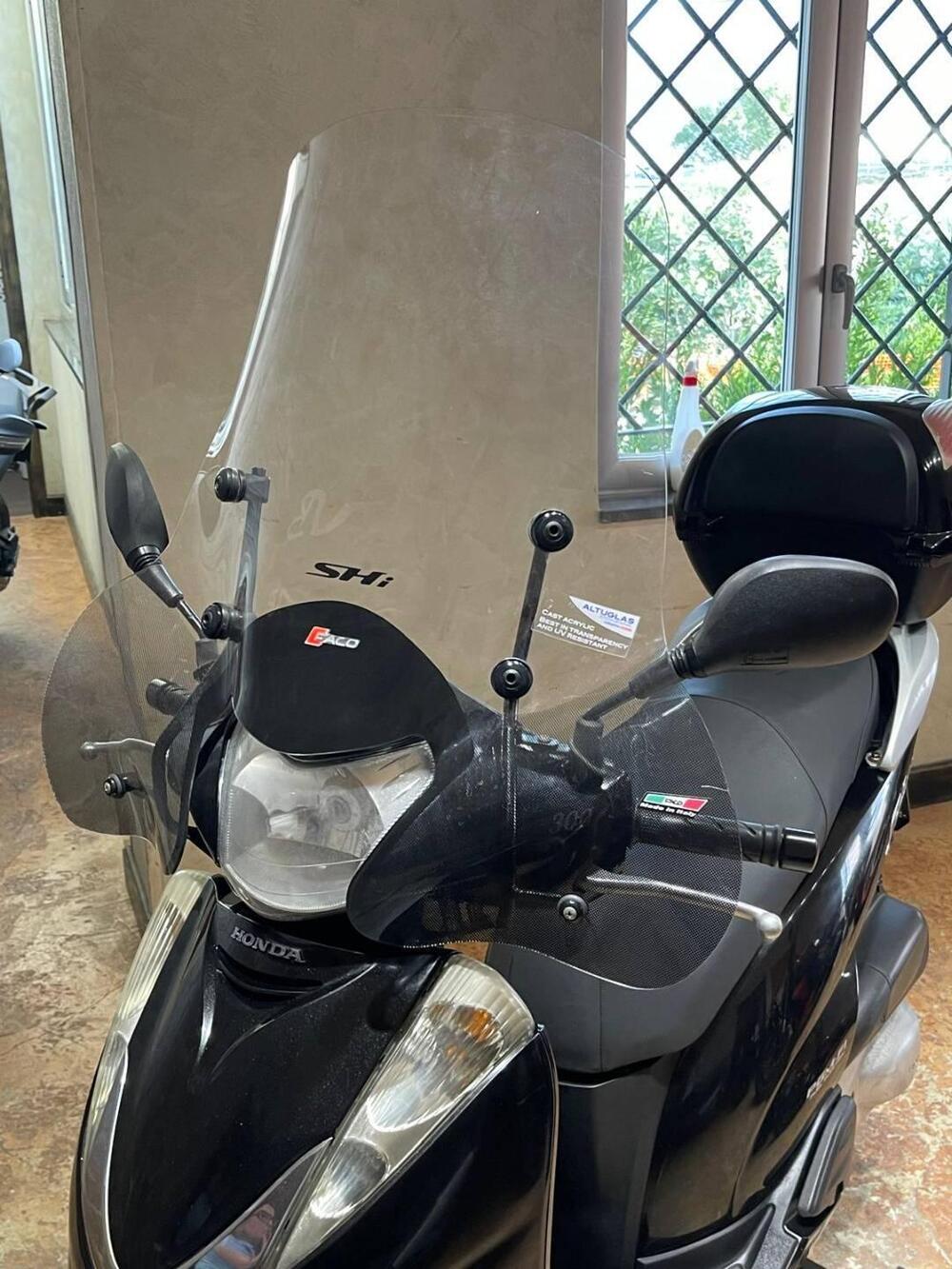 Honda SH 300 i (2006 - 10) (15)