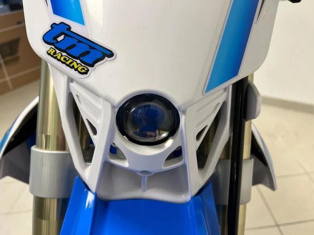 Tm Moto EN 300 ES Fi 4T TM Corse (2026) (15)