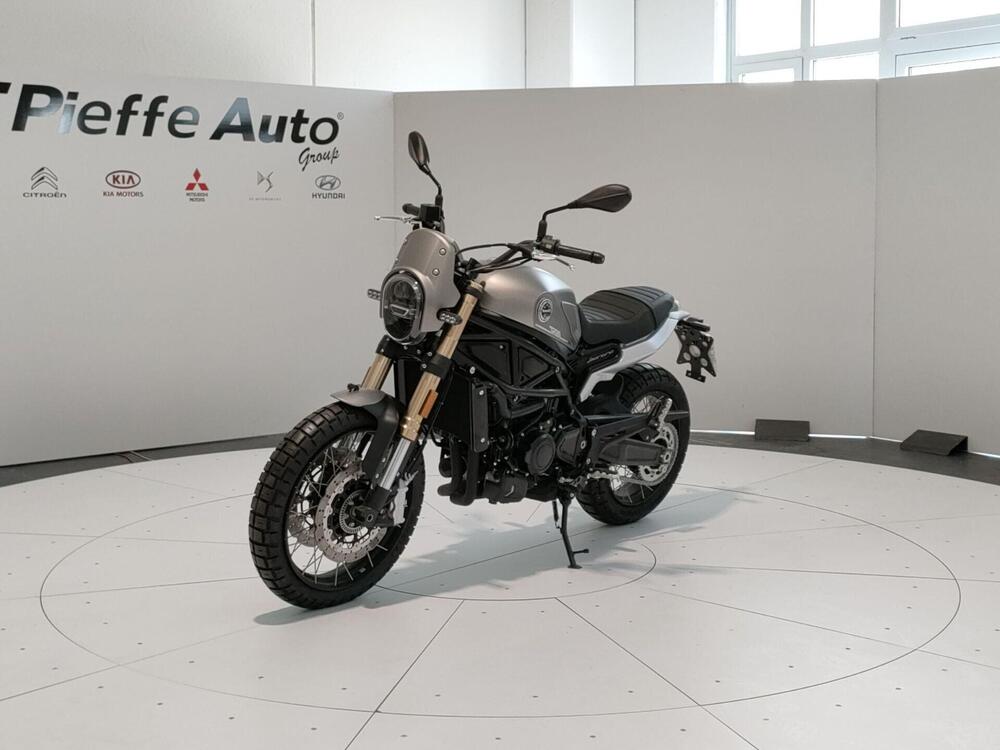 Benelli Leoncino 800 Trail (2022 - 26)