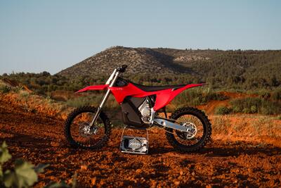 Stark VARG MX 1.2: la nuova generazione della moto da cross elettrica promette pi&ugrave; autonomia