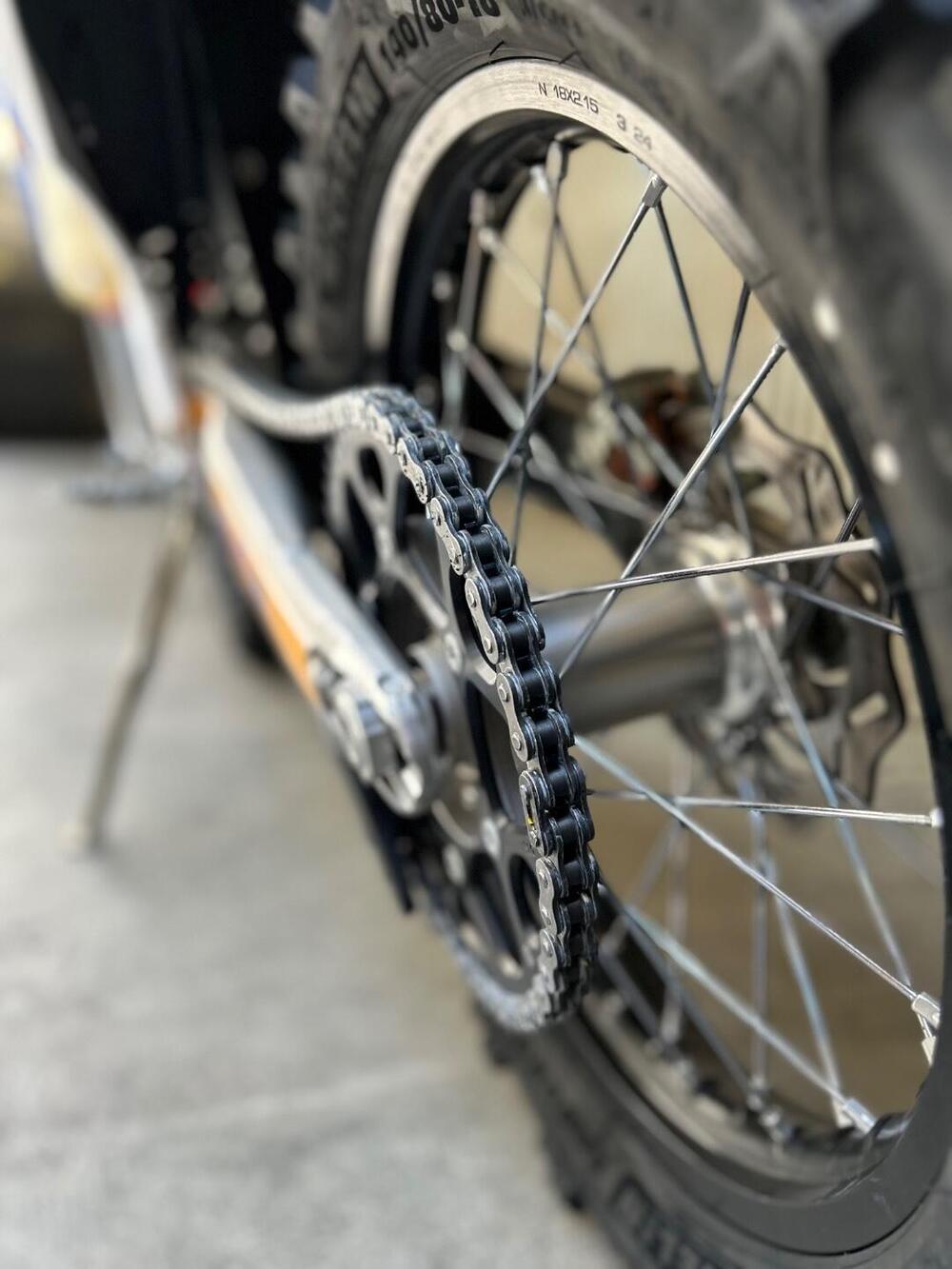 Husqvarna FE 450 Heritage (2025) (7)