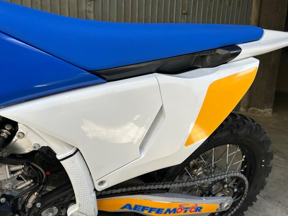 Husqvarna FE 450 Heritage (2025) (13)