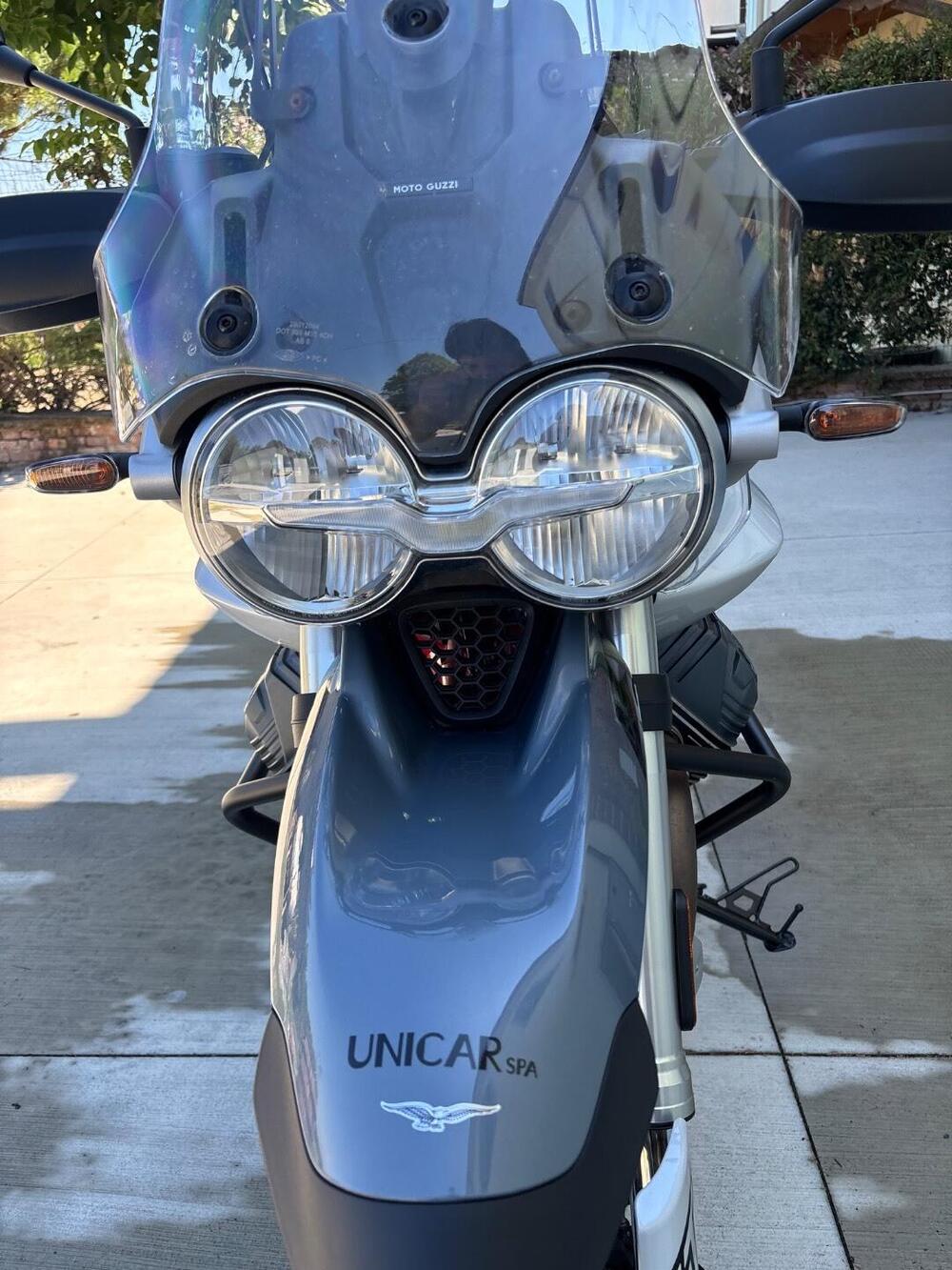 Moto Guzzi V85 TT (2024 - 25) (9)