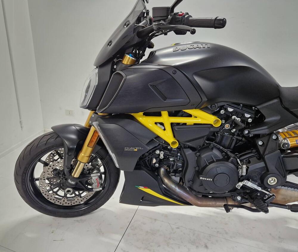 Ducati Diavel 1260 S (2021 - 22) (8)